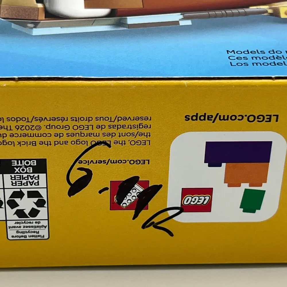 LEGO Creator Duck Family 40885 Nature Animals 2026 NEW Damaged Creased w/ Box